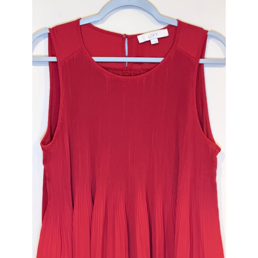 Loft Womens Sleeveless Pleated Front Blouse Red Large Flowy Keyhole Back Top - Picture 4 of 5